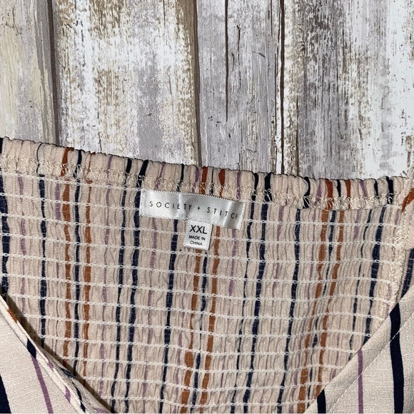 NWT Society Stitch Crop - Picture 5 of 5